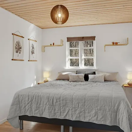 Tatil Evi Cozy In Vaeggerlose With Sauna Bøtø By