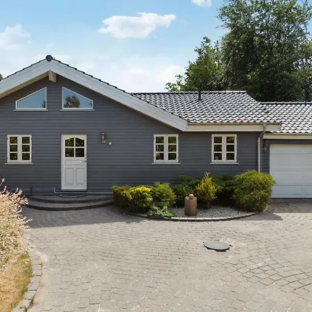 Cozy In Vaeggerlose With Sauna