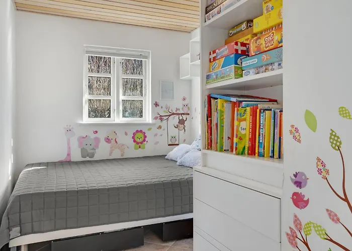 Дом отдыха Cozy In Vaeggerlose With Sauna Boto By